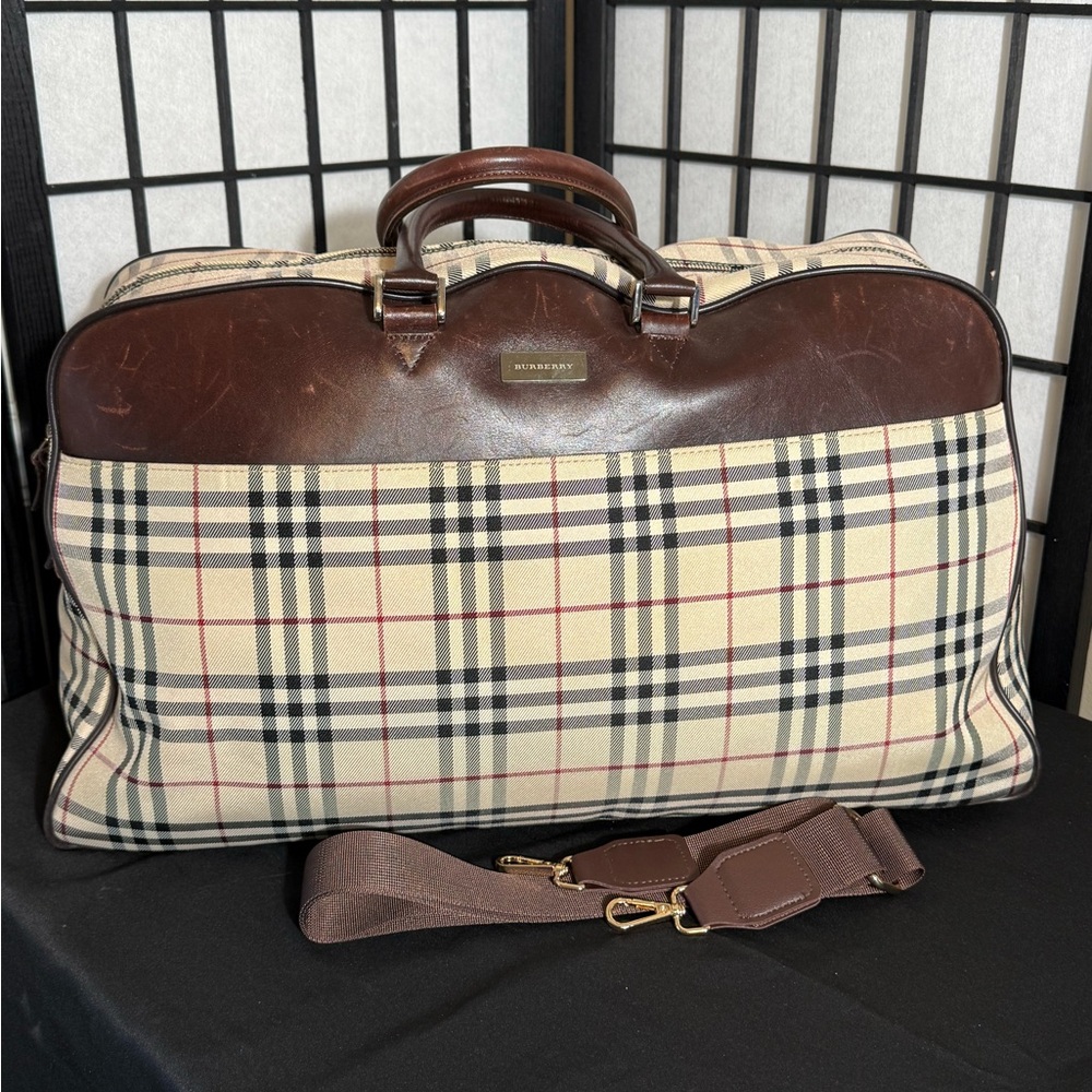 ❌SOLD❌Burberry Nova Check Duffle